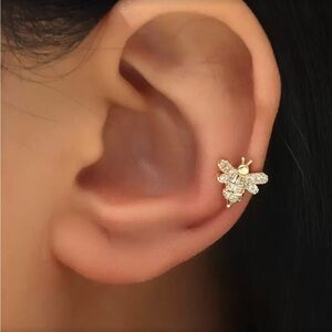 ✨NEW Gold Bee Stud Earring cuff